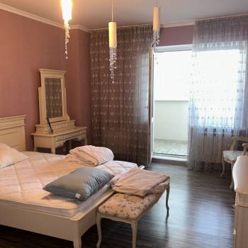 Сдается 2-х комнатная квартира, 80 м²