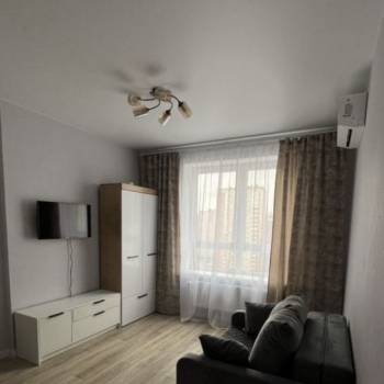 Сдается 1-комнатная квартира, 35 м²