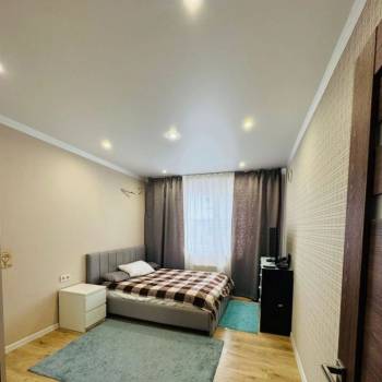 Продается 1-комнатная квартира, 38 м²
