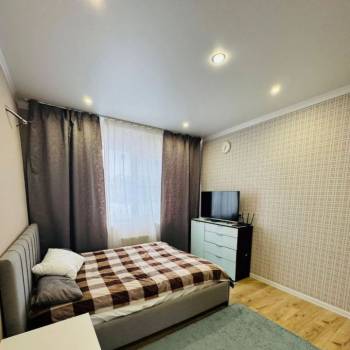 Продается 1-комнатная квартира, 38 м²