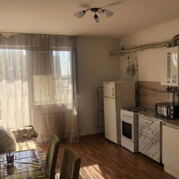 Сдается 1-комнатная квартира, 46 м²