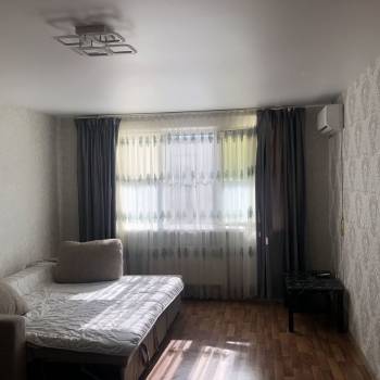 Сдается 1-комнатная квартира, 46 м²