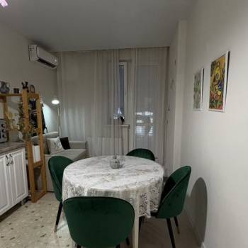 Сдается 1-комнатная квартира, 42 м²