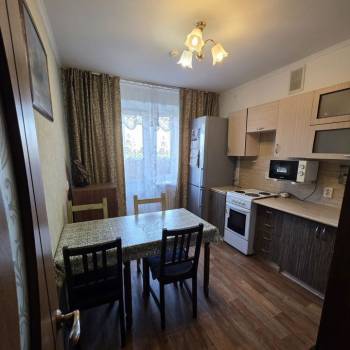 Продается 1-комнатная квартира, 36 м²