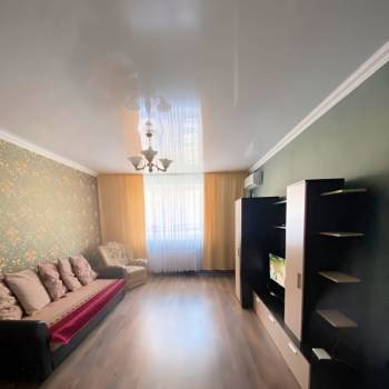 Сдается 2-х комнатная квартира, 72 м²