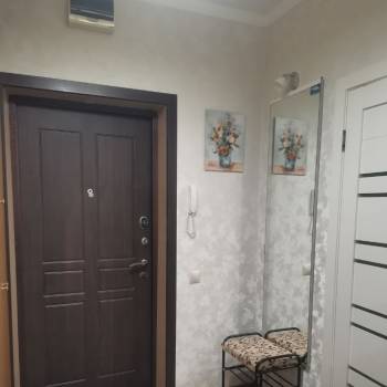 Сдается 1-комнатная квартира, 42 м²