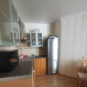 Сдается 1-комнатная квартира, 42 м²