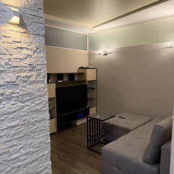 Продается 1-комнатная квартира, 42,4 м²