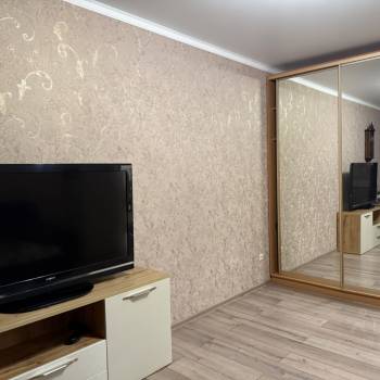 Сдается 1-комнатная квартира, 49 м²