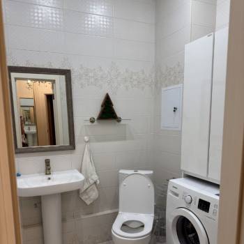 Сдается 1-комнатная квартира, 49 м²