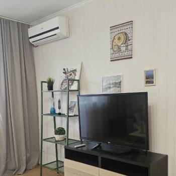 Сдается 1-комнатная квартира, 42 м²
