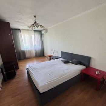Сдается 1-комнатная квартира, 45 м²