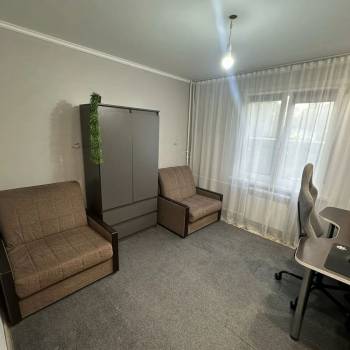 Продается Многокомнатная квартира, 74,5 м²