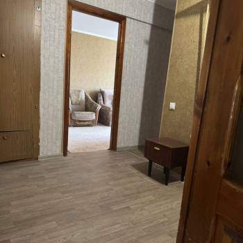 Продается Многокомнатная квартира, 76 м²