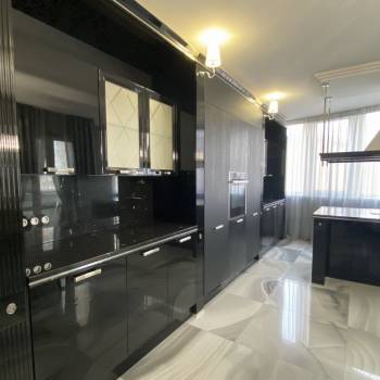 Продается Многокомнатная квартира, 150 м²