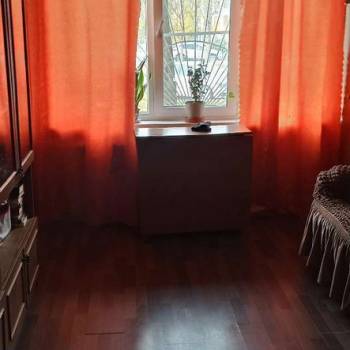 Продается Многокомнатная квартира, 60 м²