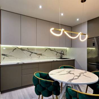 Продается 2-х комнатная квартира, 83 м²