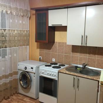 Сдается 1-комнатная квартира, 37 м²