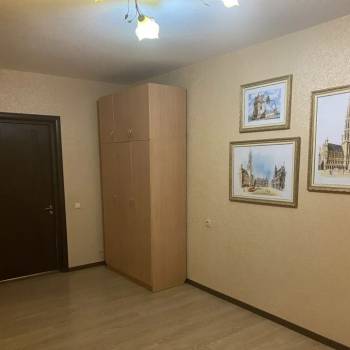 Сдается 2-х комнатная квартира, 67 м²