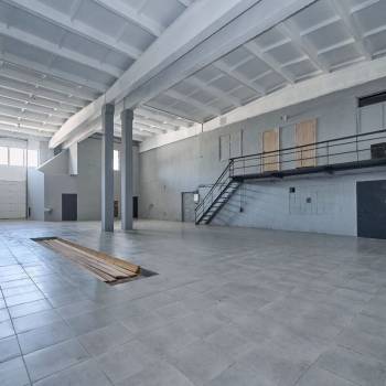 Сдается Нежилое помещение, 383,7 м²