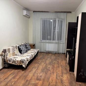 Сдается 1-комнатная квартира, 35 м²