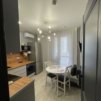 Продается 2-х комнатная квартира, 56 м²