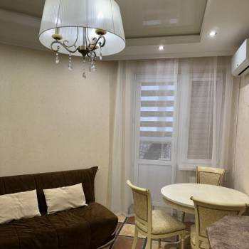 Сдается 1-комнатная квартира, 42 м²