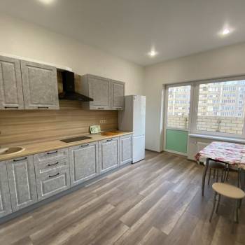 Сдается 1-комнатная квартира, 40 м²
