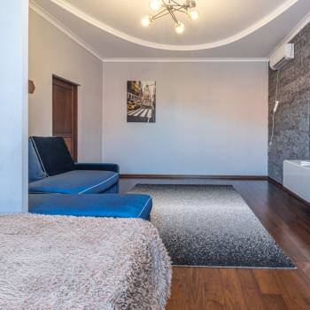 Сдается 1-комнатная квартира, 49 м²