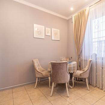 Сдается 1-комнатная квартира, 49 м²