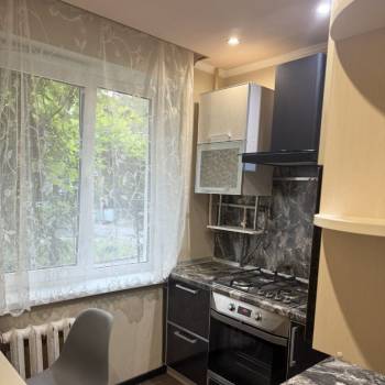 Сдается Многокомнатная квартира, 56 м²