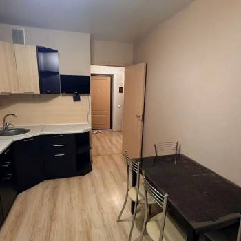 Сдается 1-комнатная квартира, 39,6 м²