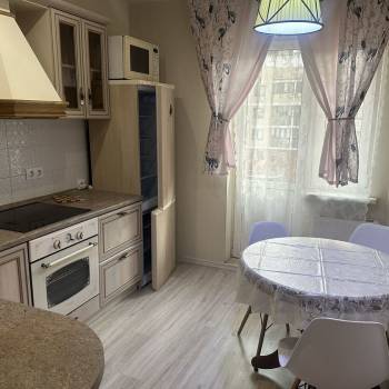 Сдается 2-х комнатная квартира, 60 м²