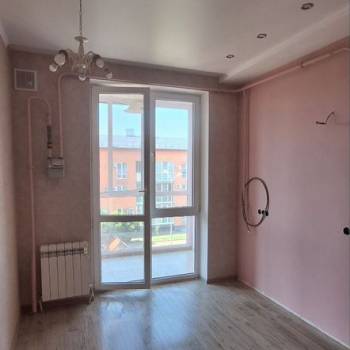 Продается 1-комнатная квартира, 42 м²