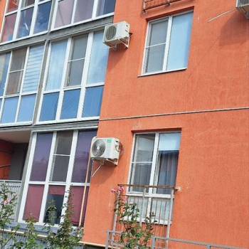 Продается 1-комнатная квартира, 42 м²