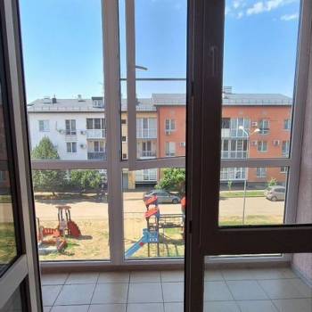 Продается 1-комнатная квартира, 42 м²