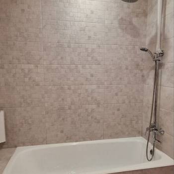 Продается 1-комнатная квартира, 42 м²