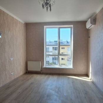 Продается 1-комнатная квартира, 42 м²