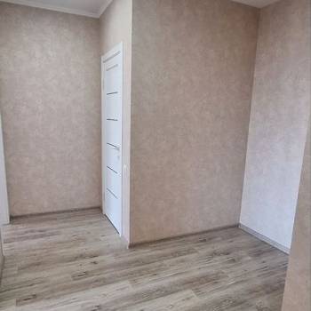 Продается 1-комнатная квартира, 42 м²