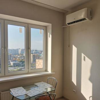 Продается 1-комнатная квартира, 40 м²