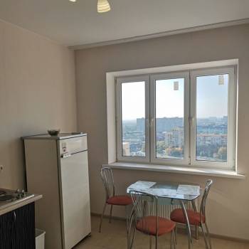 Продается 1-комнатная квартира, 40 м²