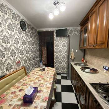 Продается Многокомнатная квартира, 62 м²