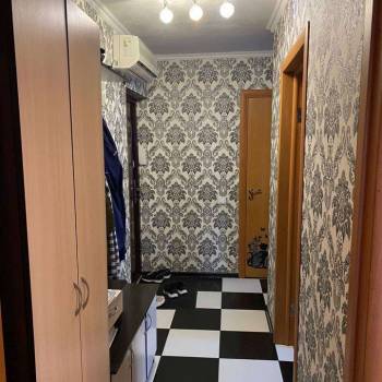 Продается Многокомнатная квартира, 62 м²