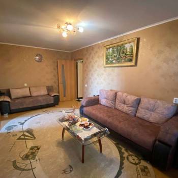 Продается Многокомнатная квартира, 62 м²