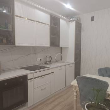 Продается 1-комнатная квартира, 40 м²