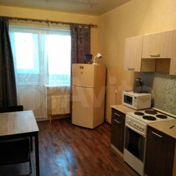 Сдается 1-комнатная квартира, 40 м²