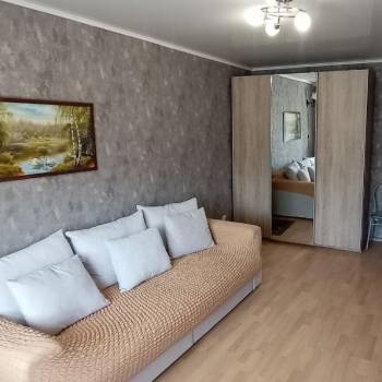 Сдается 1-комнатная квартира, 42 м²