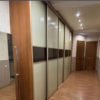 Сдается 2-х комнатная квартира, 77 м²