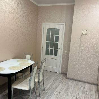 Сдается 1-комнатная квартира, 46,8 м²