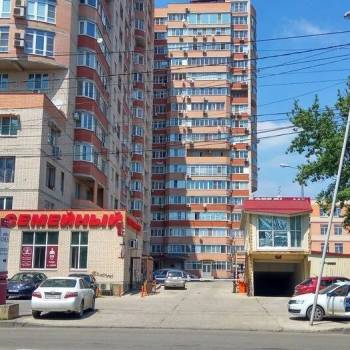 Продается 1-комнатная квартира, 50 м²